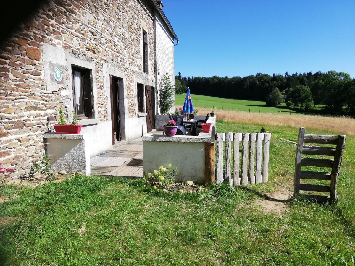 Gite Les Chaumeix Prondines Esterno foto